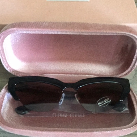 Miu Miu cat eye sunglasses